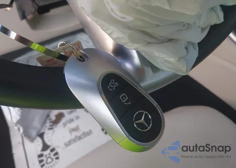 2024 Mercedes-Benz C 300 z USA, uszkodzony, nr VIN W1KAF4HBXRR212368